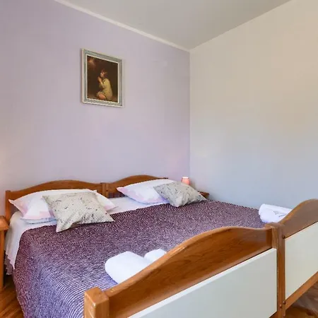 Апартаменты Mare Vista Sea View Apartment *