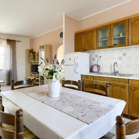 Mare Vista Sea View Apartment Апартаменты